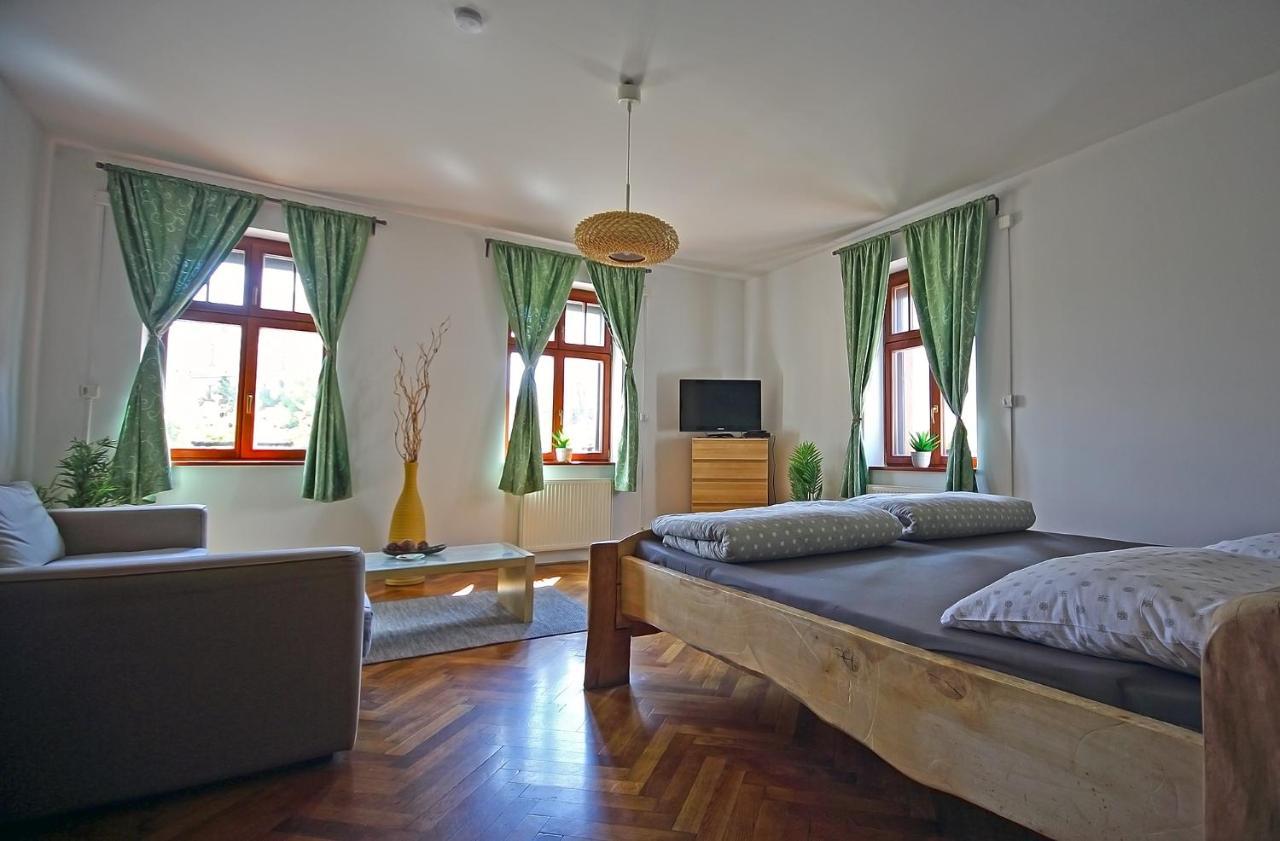 Hotel U Matyase à Stod Extérieur photo