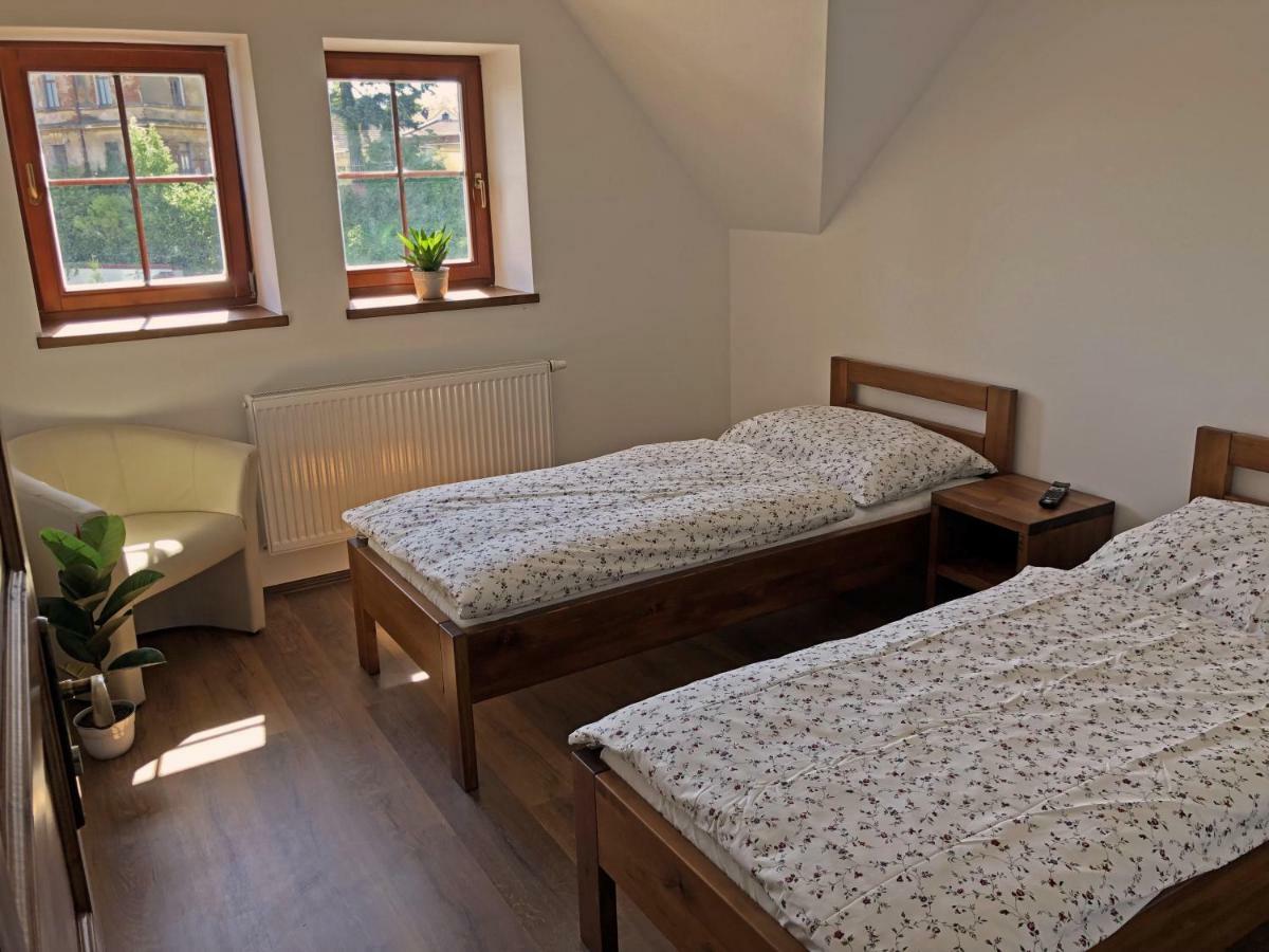 Hotel U Matyase à Stod Extérieur photo